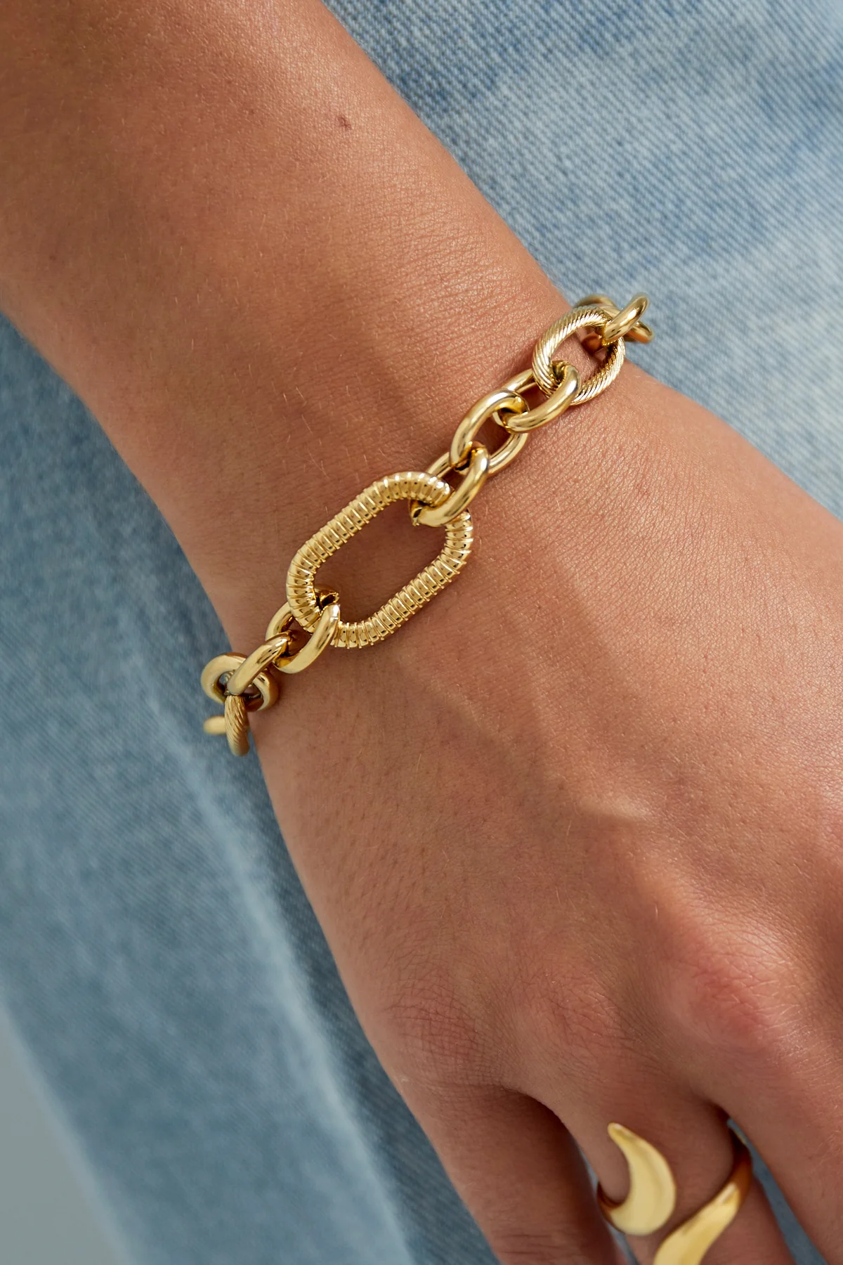 bold link chain armband