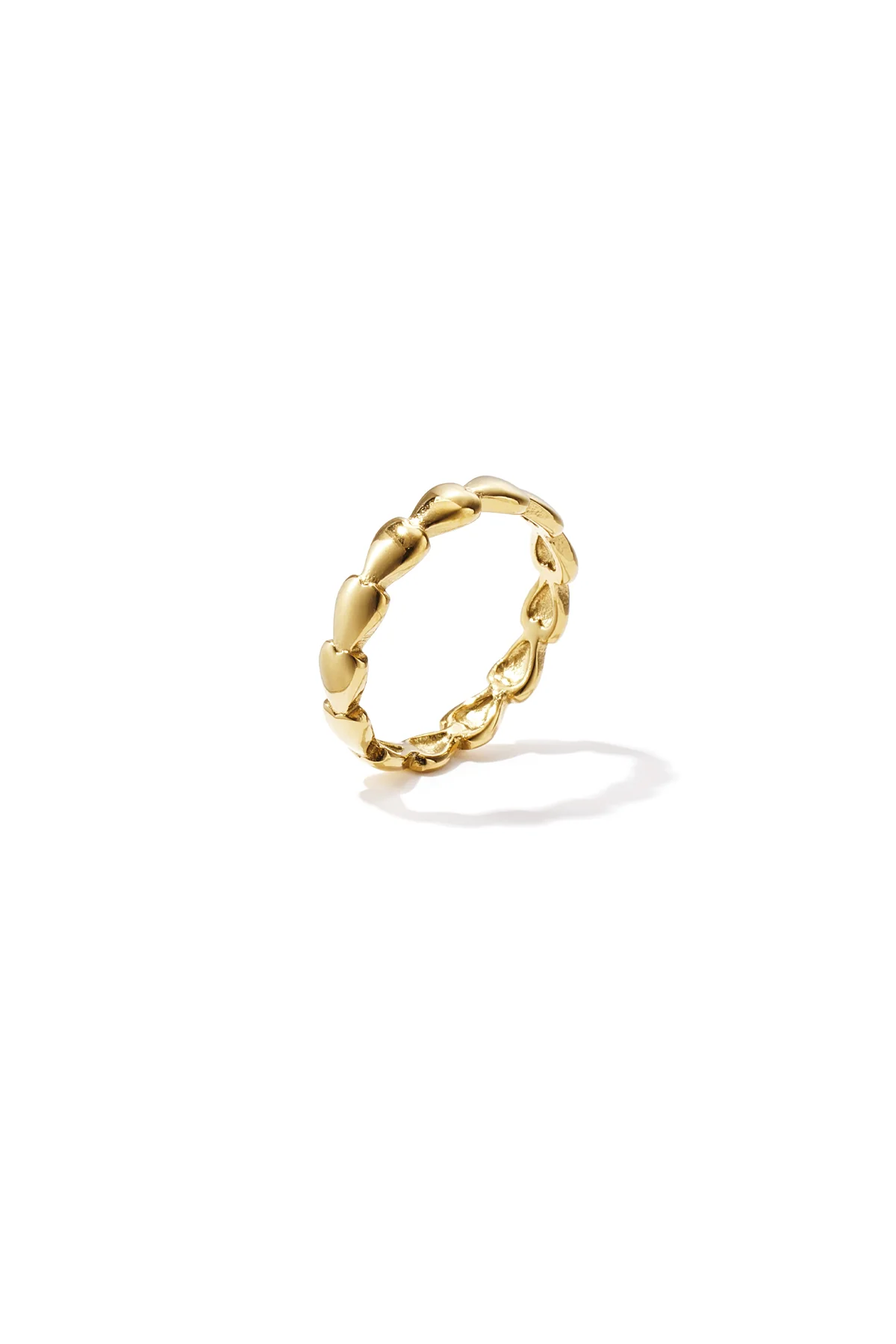 Minimalistische ring met kleine hartjes