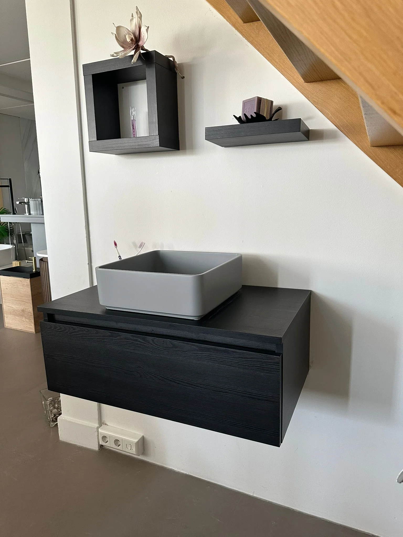 Arcqua Living onderkast 1 Lade 80x46x30cm Greeploos Black Oak Arcqua Living onderkast 1 Lade 80x46x30cm Greeploos Black Oak