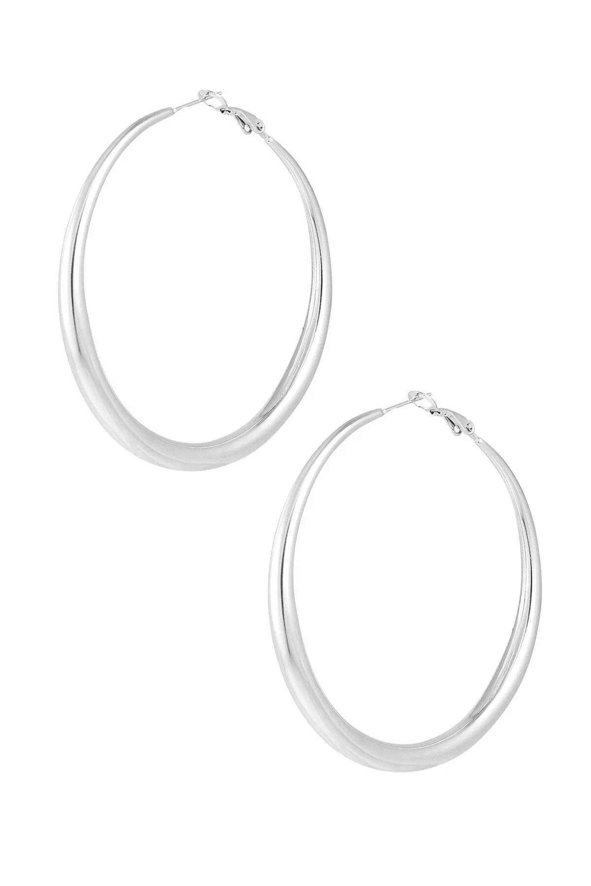 basic oorbellen met uiteenloping