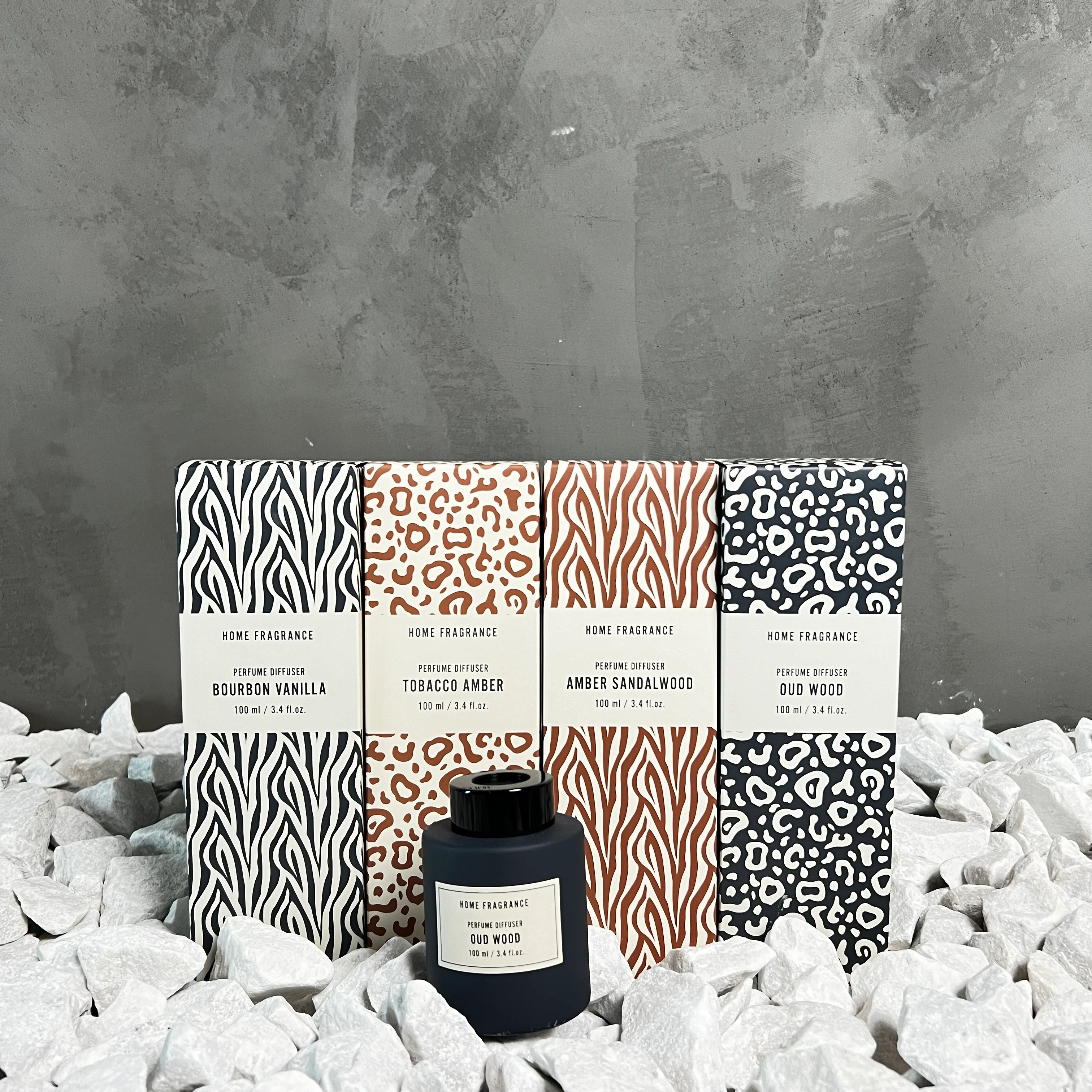 Doos Ã  12 stuks geurstokjes 100ml (4 assorti)