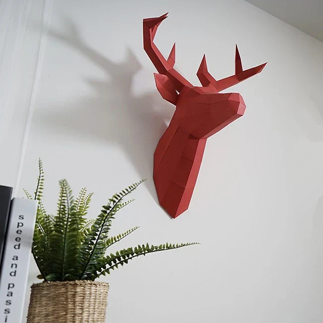 RegalRoe - Antilopenkop Decoratie - Rood - Afbeelding 2