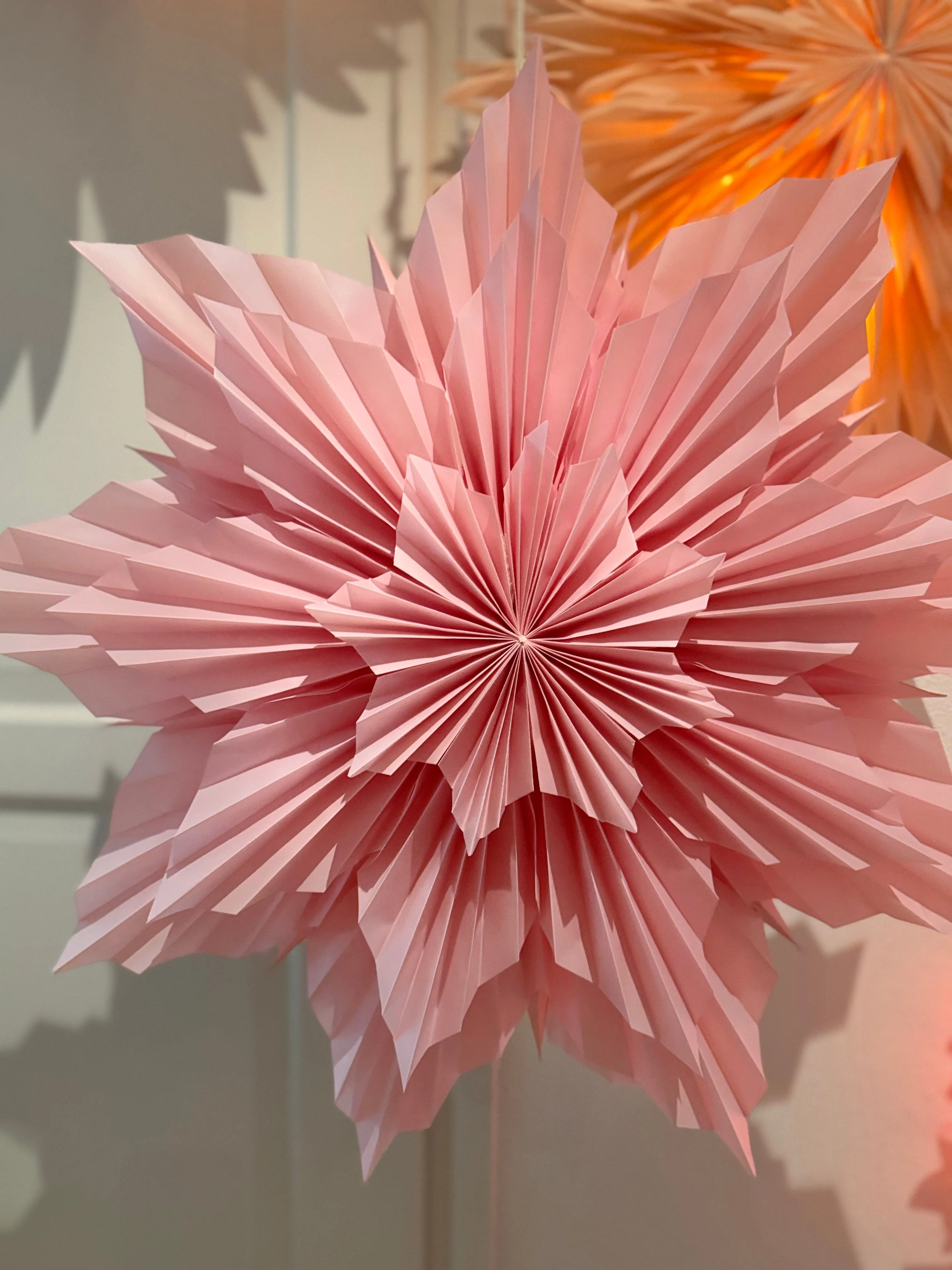 Flower lamp roze M