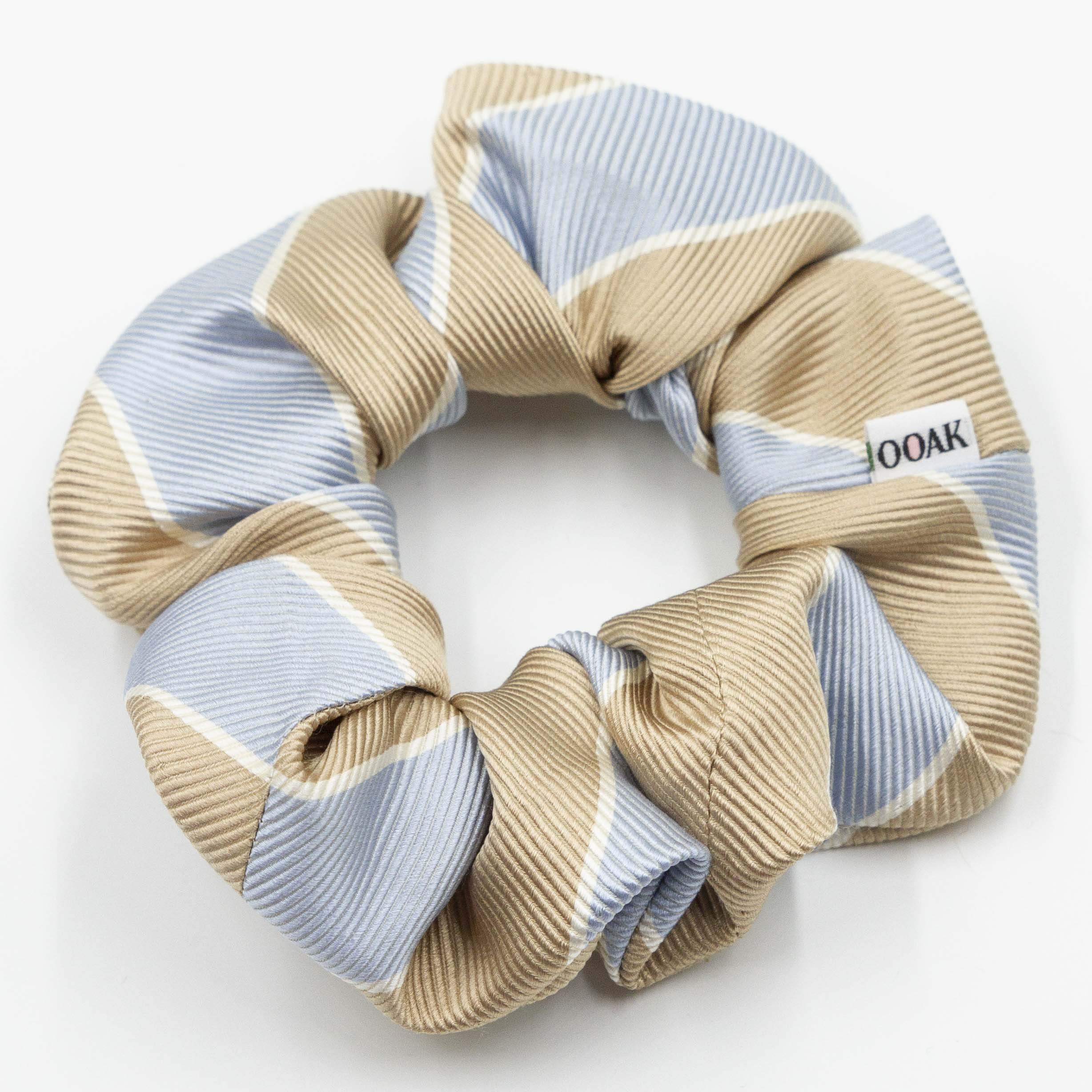 Scrunchie Barrie Beach