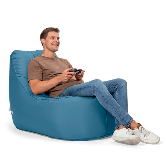 Mr. E-zy Chair – Patrol Blue – Zelf opblaasbaar – Zitzak – Inclusief krachtige Powerbank & Draagzak