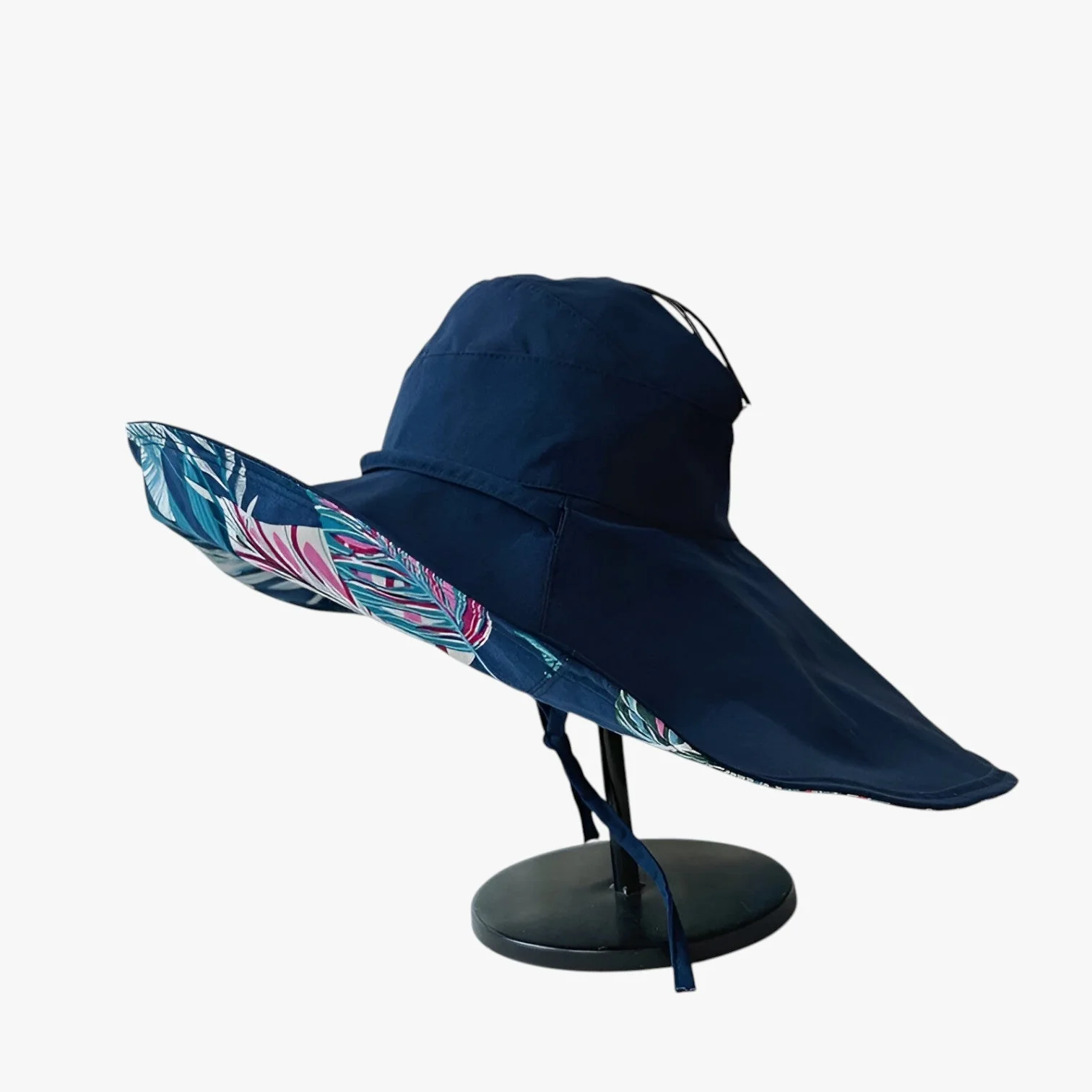 Zomerhoed met Brede Rand – Ultieme UV-bescherming in Boho-look – Marineblauw