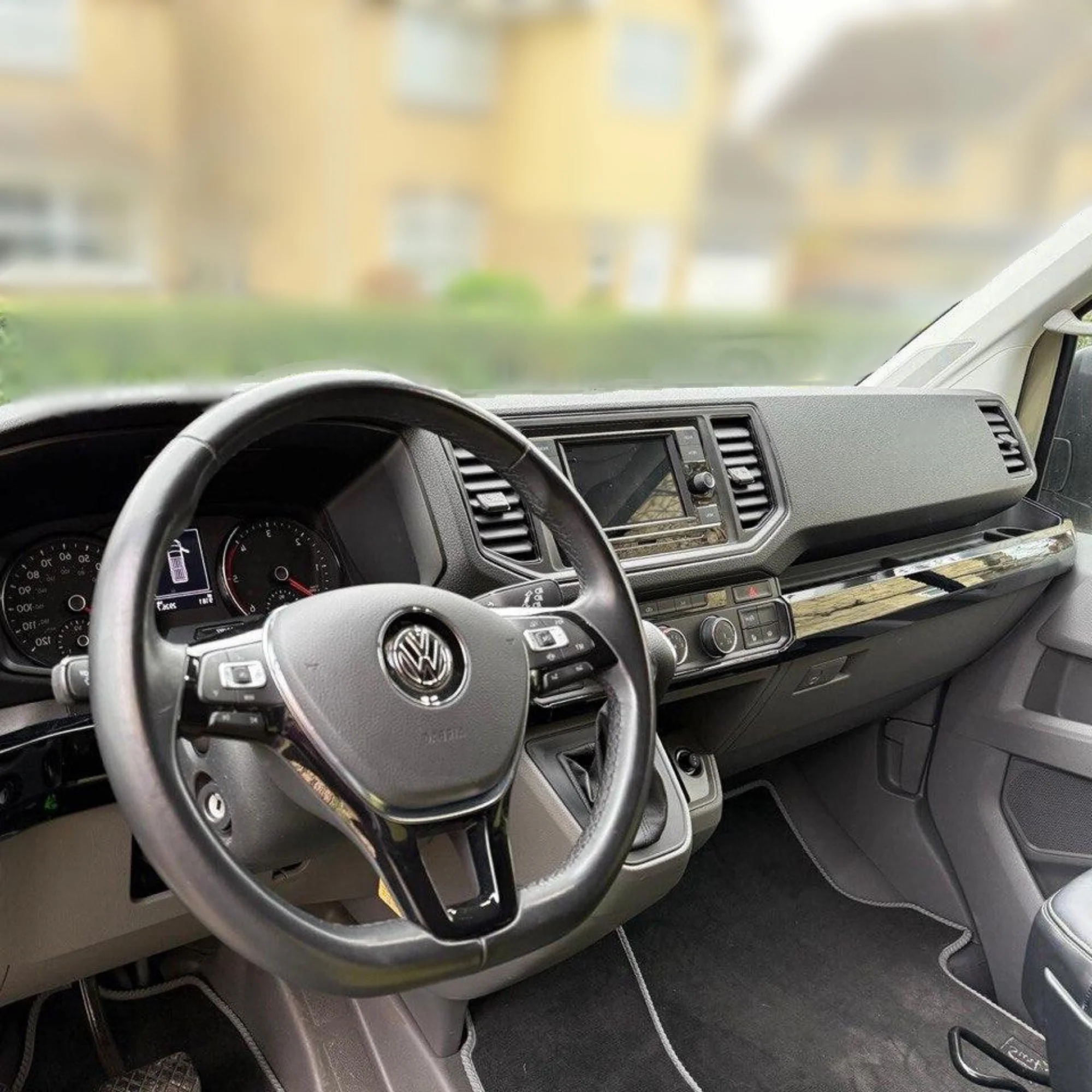 Voor MAN TGE LHD Onderste Dashboard Styling Trims – Glanzend Zwart (Set van 6) | Van-X