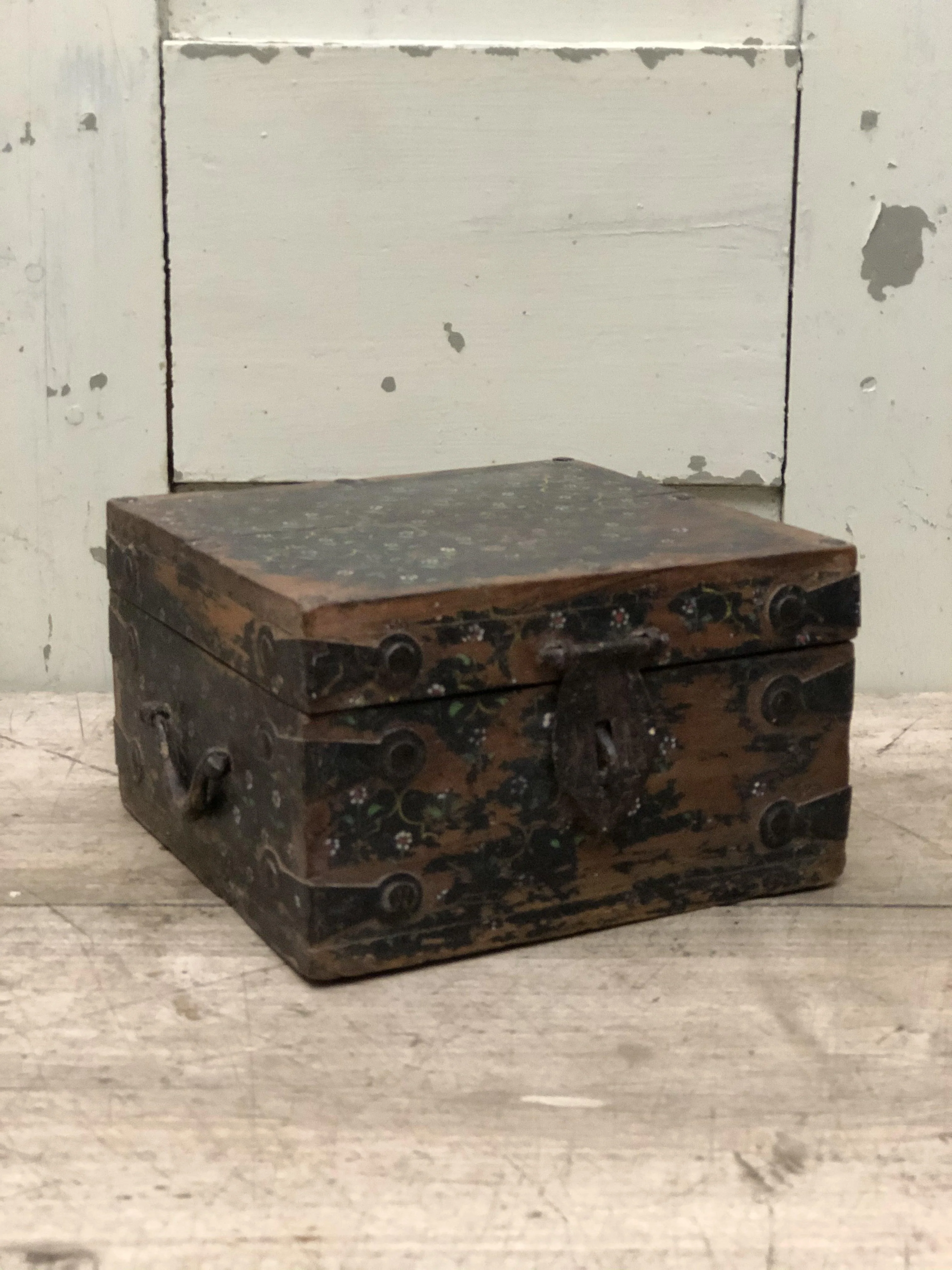 Oude houten sieradendoos