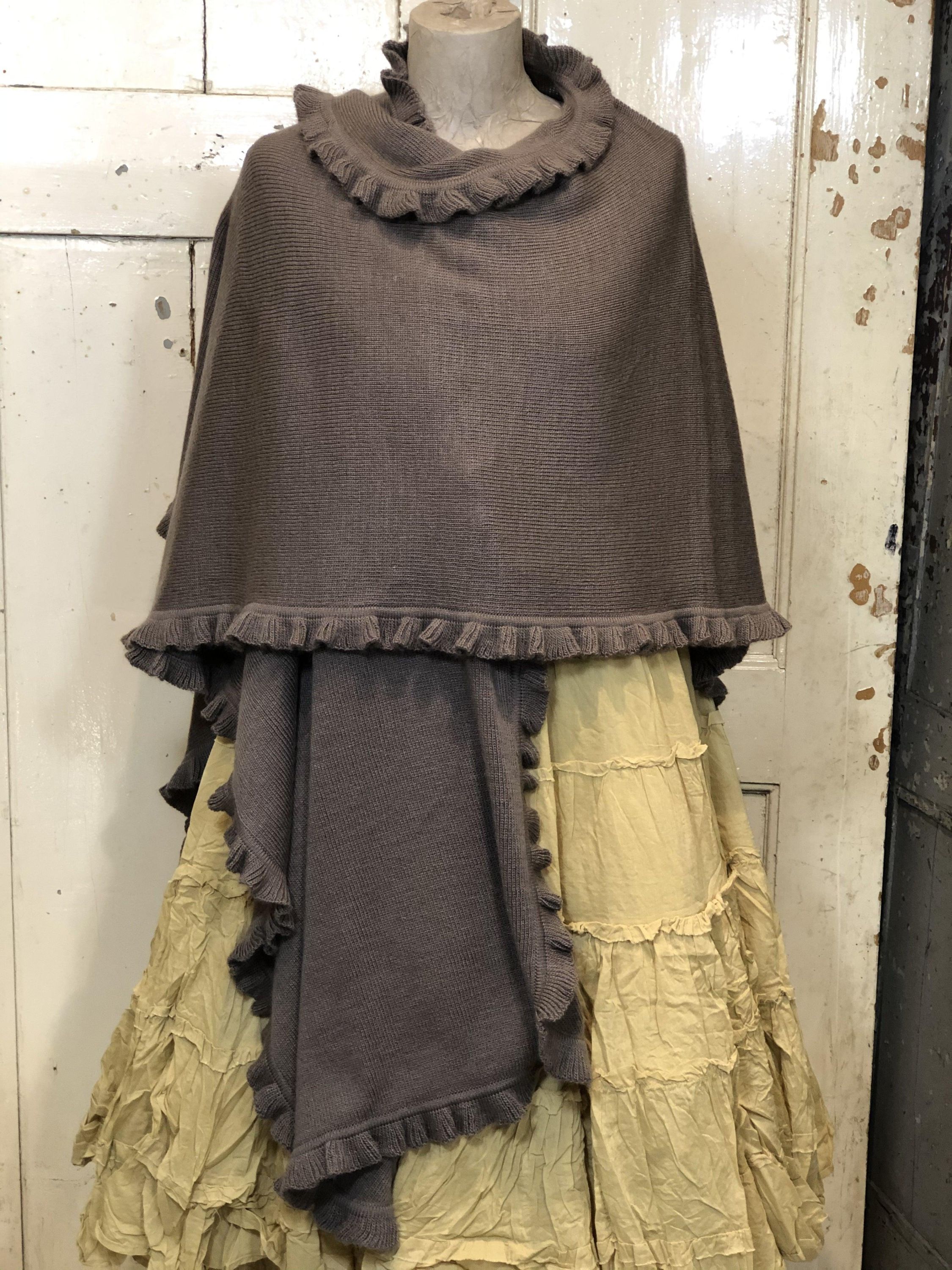 Poncho met randje Alpaca Taupe