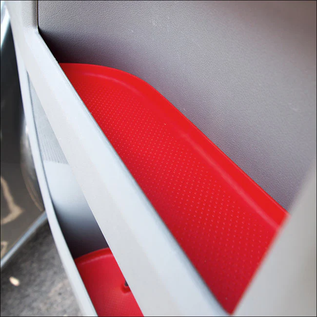 VW T5, T5.1 Inzetstukken deurvakken, rubber, deurbekleding (rood) Dubbele passagier + bestuurder *TE KOOP* Interieurstyling